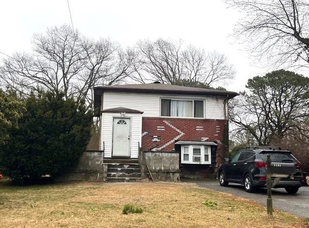 1181 Ocean Avenue, Bay Shore, NY 11706