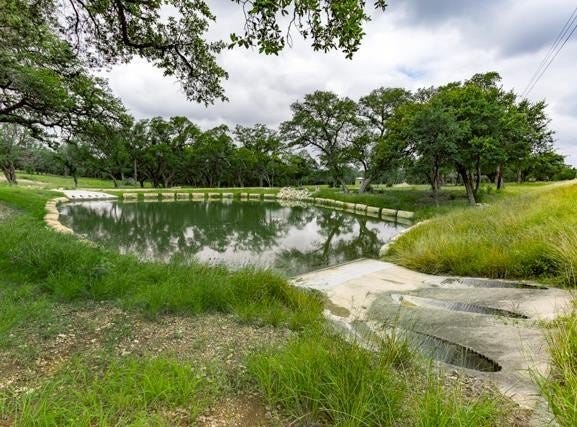 592 Mustang Pass, Bandera, TX 78006