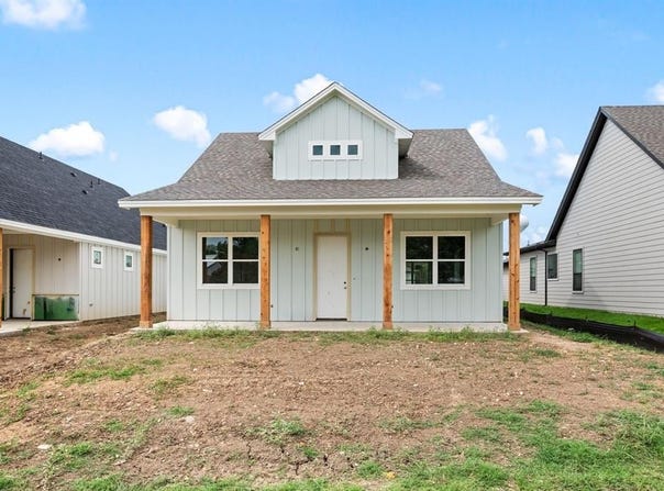 207 W 7th Street, Justin, TX 76247