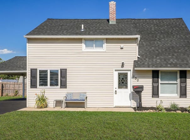 130 GOLDENGATE ROAD, LEVITTOWN, PA 19057