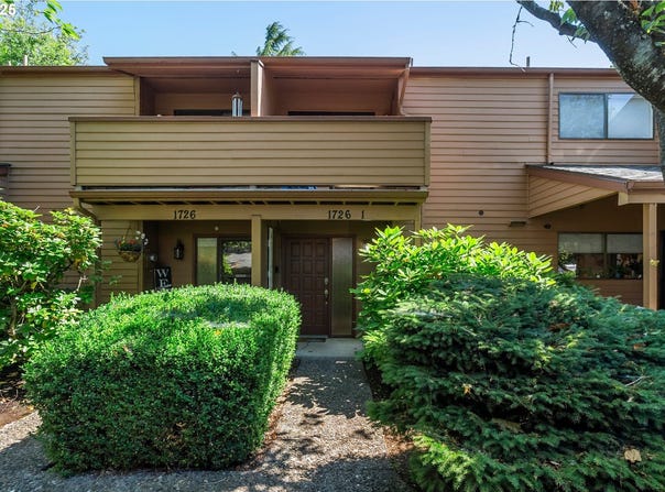 1726 MINDA DR, Eugene, OR 97401