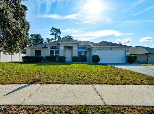 2841 W Elston Drive, Deltona, FL 32738