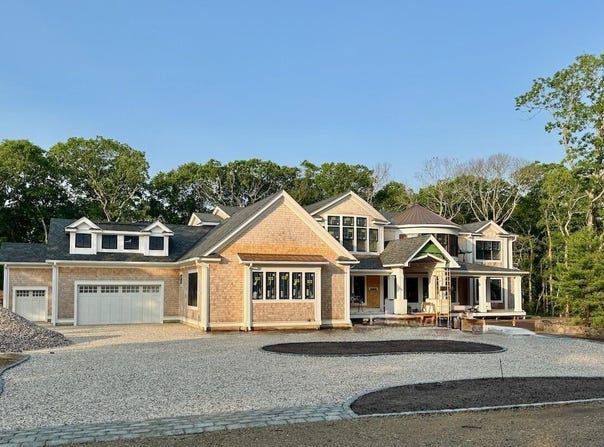 14 Trapps Pond Road, Edgartown, MA 02539