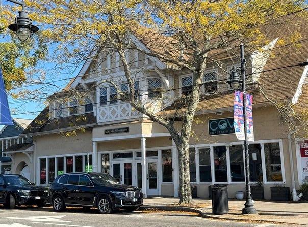 615 Main Street, Hyannis, MA 02601