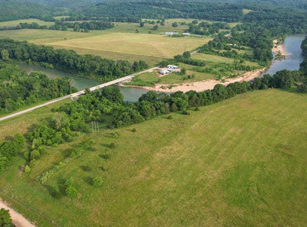 002 County Road 319, Tecumseh, MO 65760