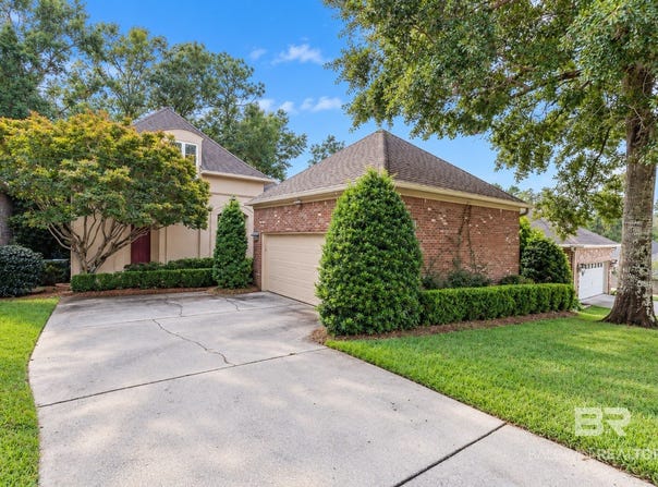 105 N Creek Circle, Fairhope, AL 36532