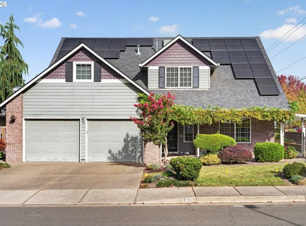 103 CEDAR BLUFF Cir N, Keizer, OR 97303