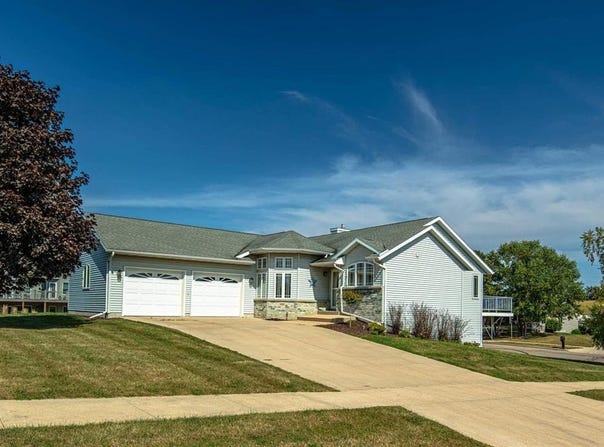 1227 N 3rd Street, Monroe, WI 53566