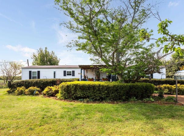 230 TIFFANY LANE, OHATCHEE, AL 36271