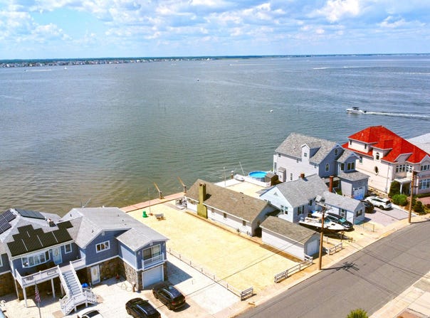 328 Sunset Drive N, Seaside Heights, NJ 08751