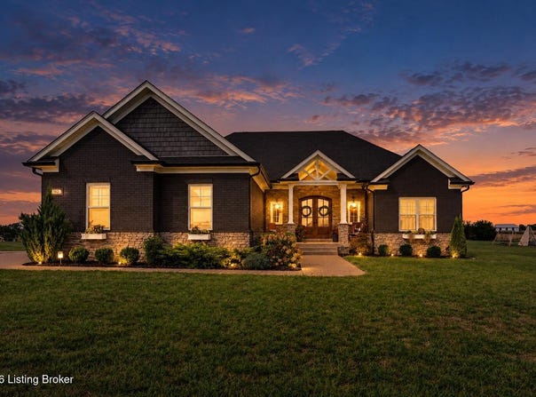 142 Dalton Dr, Fisherville, KY 40023