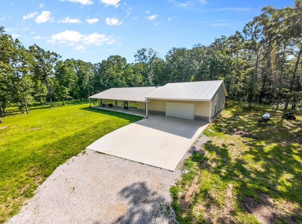 2335 E 485th Road, Halfway, MO 65663