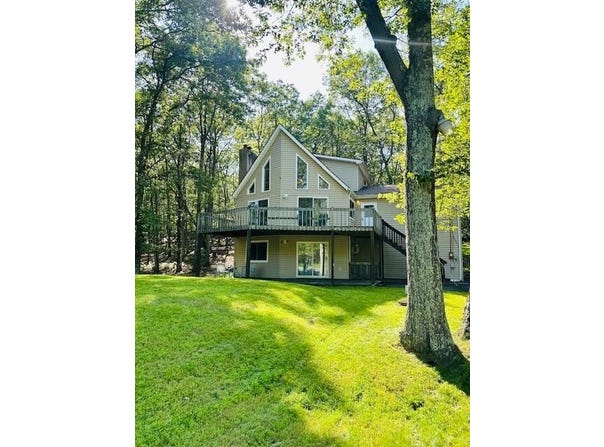 2383 Eagle Path, Bushkill, PA 18324