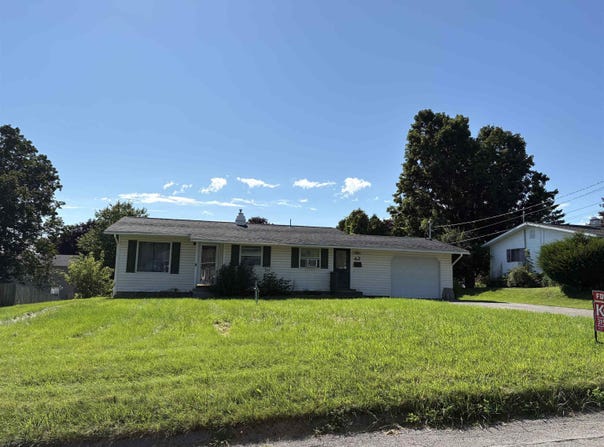 42 Dover Street, Massena, NY 13662