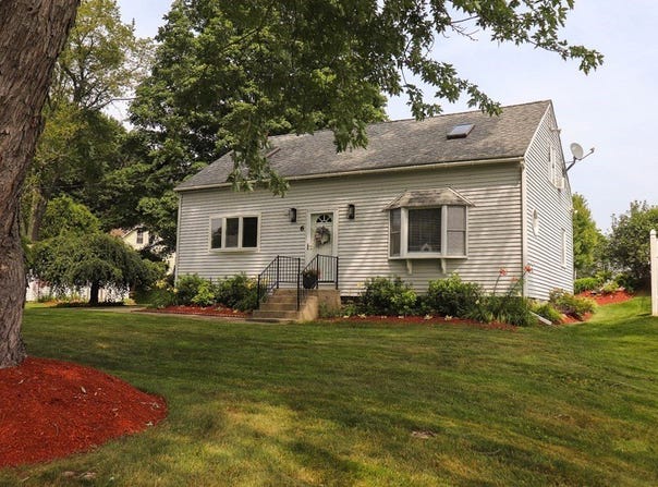 6 Rawson Ave, Oxford, MA 01540