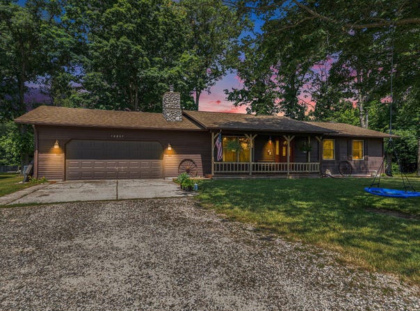 10257 Maple Hill Road, Howard City, MI 49329