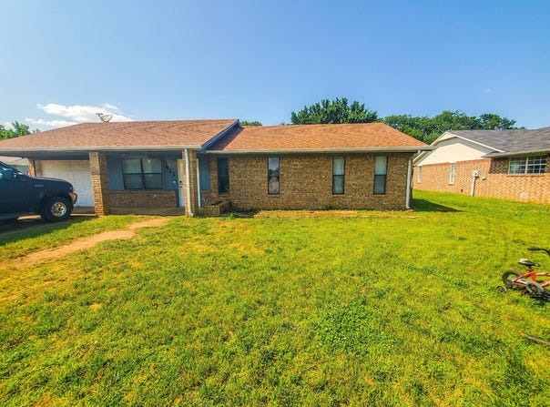 922 W Chickasaw Ln, Stillwater, OK 74075