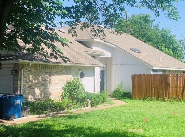 102 Hollywood Drive, Glenn Heights, TX 75154