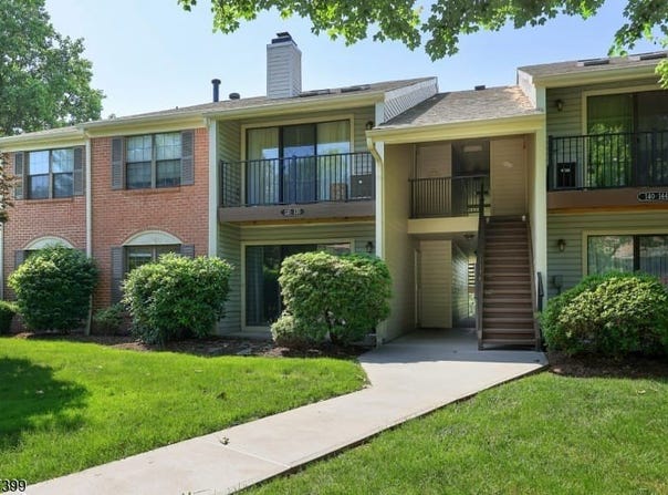 136 Woodward Ln, Bernards Twp., NJ 07920