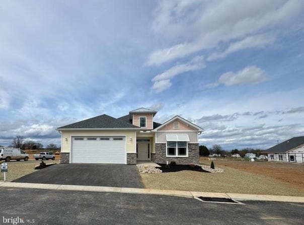 1898 NAPLES CIRCLE, CHAMBERSBURG, PA 17202