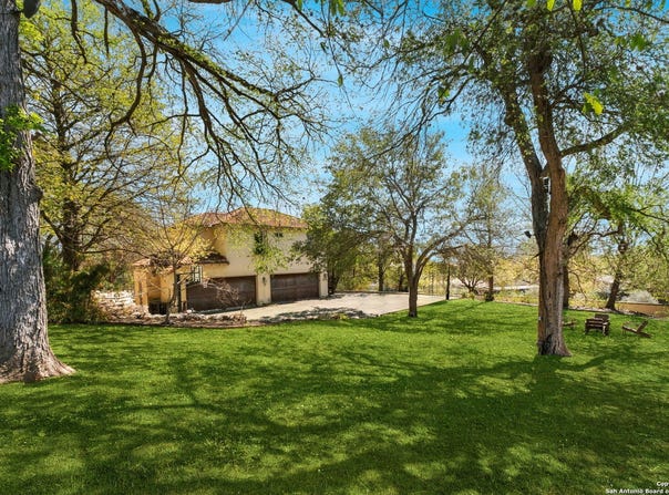 728 Garraty Circle, Terrell Hills, TX 78209