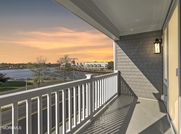 10 Bridgewaters Drive, Oceanport, NJ 07757