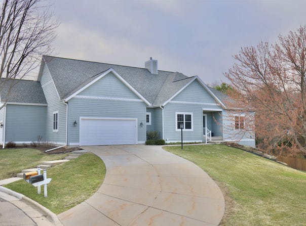 21 Settler Hill Circle, Madison, WI 53717