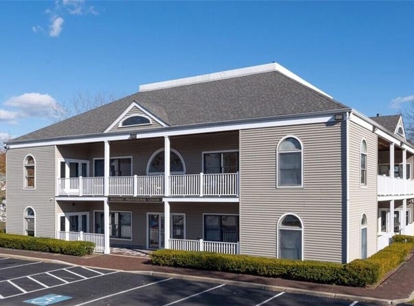 101 Airport Road, Westerly, RI 02891