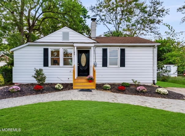 16 Creek Road, Keansburg, NJ 07734