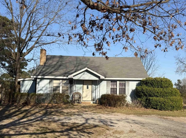 4453 Hempstead 3, Hope, AR 71801