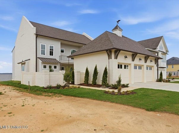 609 Osprey Cove, Brandon, MS 39047