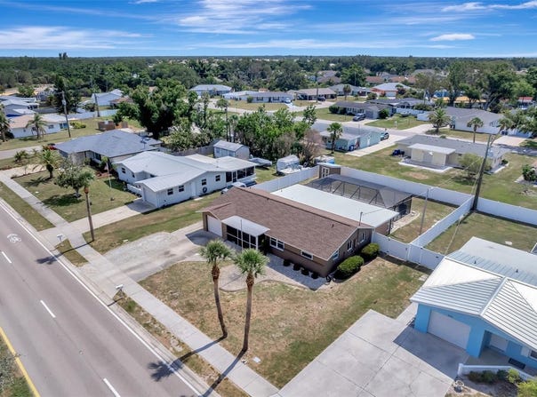 260 VENICE EAST BOULEVARD, VENICE, FL 34293