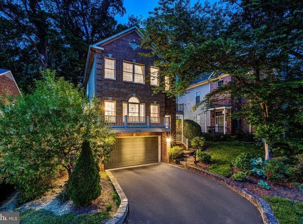 6732 BARON RD, MCLEAN, VA 22101