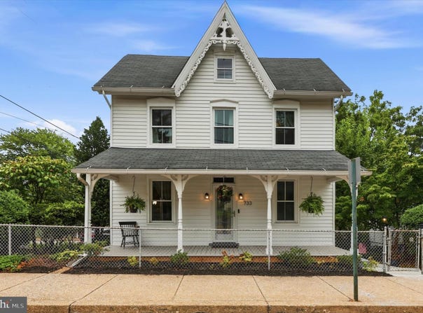 733 MAIN Street, BROOKHAVEN, PA 19015