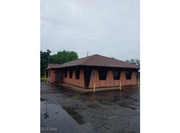 4510 Liberty Avenue, Vermilion, OH 44089