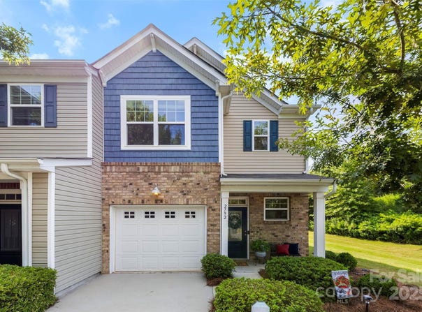 2792 Sawbridge Lane, Gastonia, NC 28056