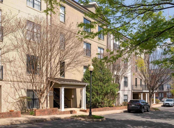 735 WALKER SQ, CHARLOTTESVILLE, VA 22903
