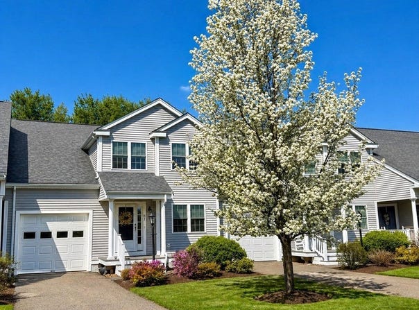 877 Auburnville Way, Whitman, MA 02382