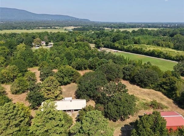 2601 N Witte, Poteau, OK 74953