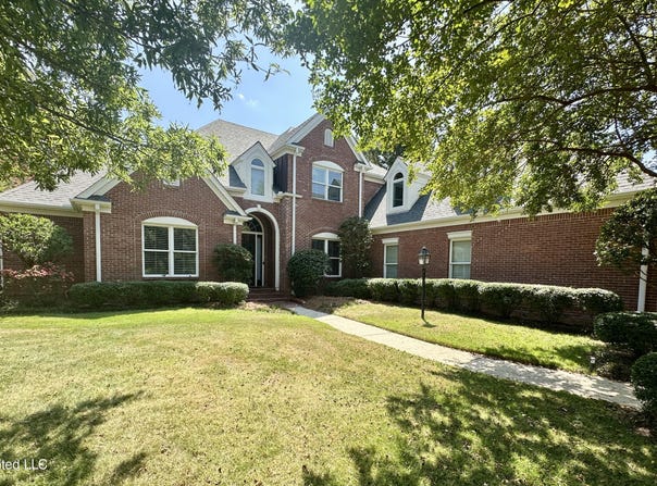127 Dunleith Way, Clinton, MS 39056