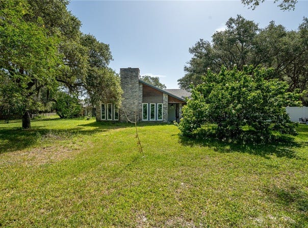 2286 CR 1942, Aransas Pass, TX 78336