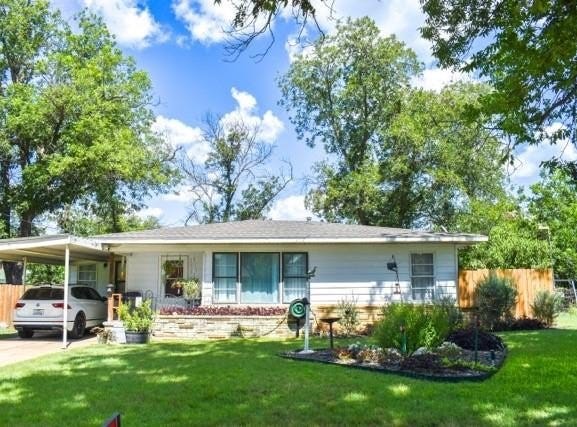 1921 S China Street, Brady, TX 76825