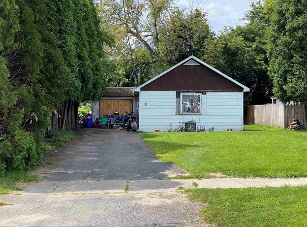 4 Maiden Ln., Massena, NY 13662