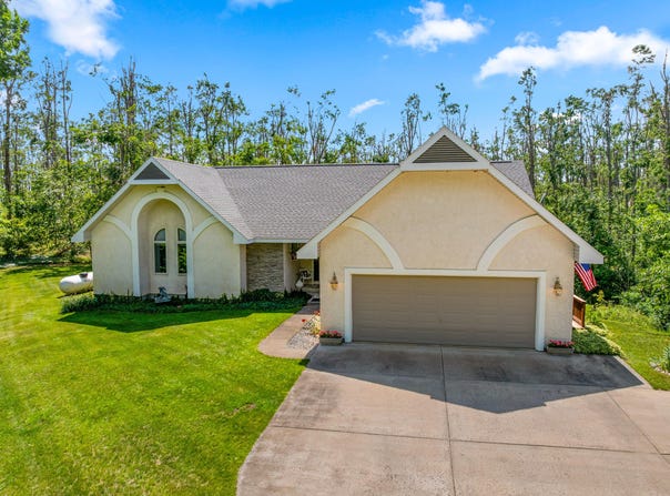 1994 Jackson Hill Road, Gaylord, MI 49735