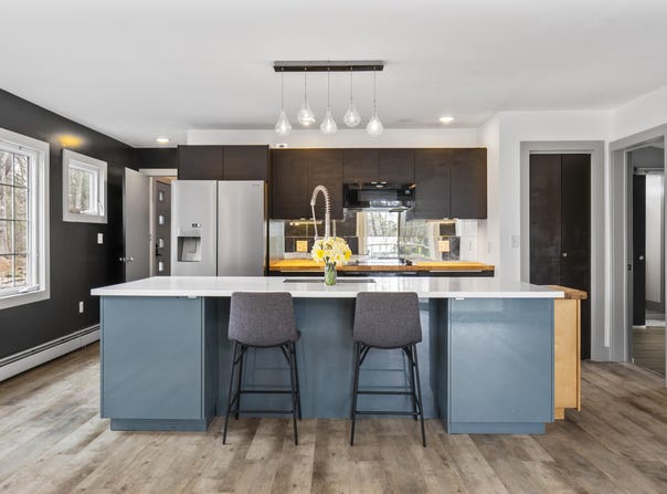 15 Dolloff Drive, Brunswick, ME 04011
