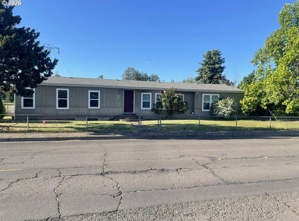 5660 DAISY St, Springfield, OR 97478