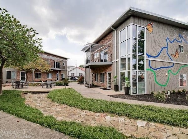 510  SW B  ST Unit #10 +12, Bentonville, AR 72712