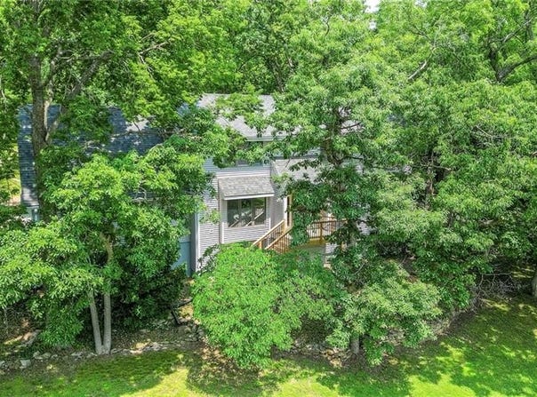 21614 W 72ND Street, Shawnee, KS 66218