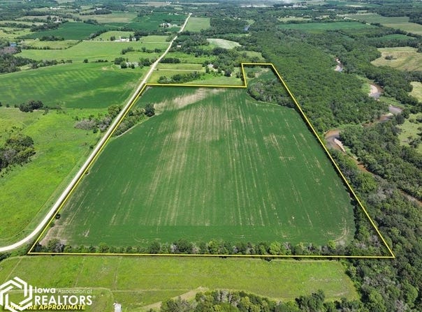 2325 Beaumont Ave., Ionia, IA 50645