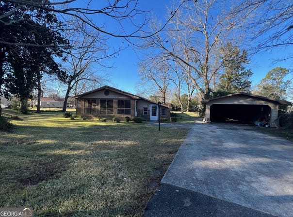 531 Smith, Tennille, GA 31089